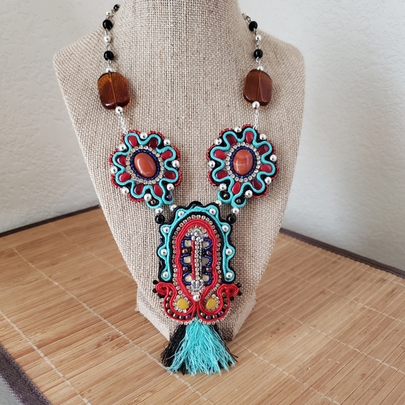 Handmade soutache and beaded necklace - Picture 1 of 3